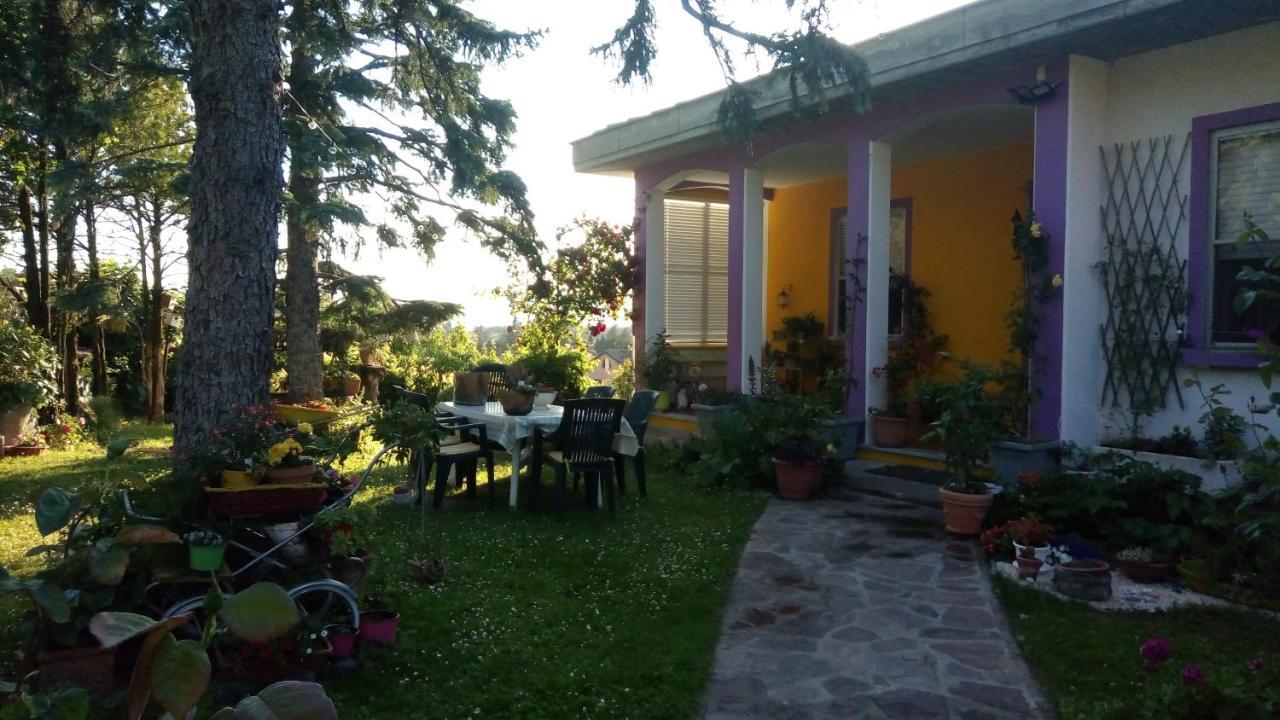 Nel Giardino Di Oz Bed & Breakfast Fornovo di Taro Eksteriør bilde