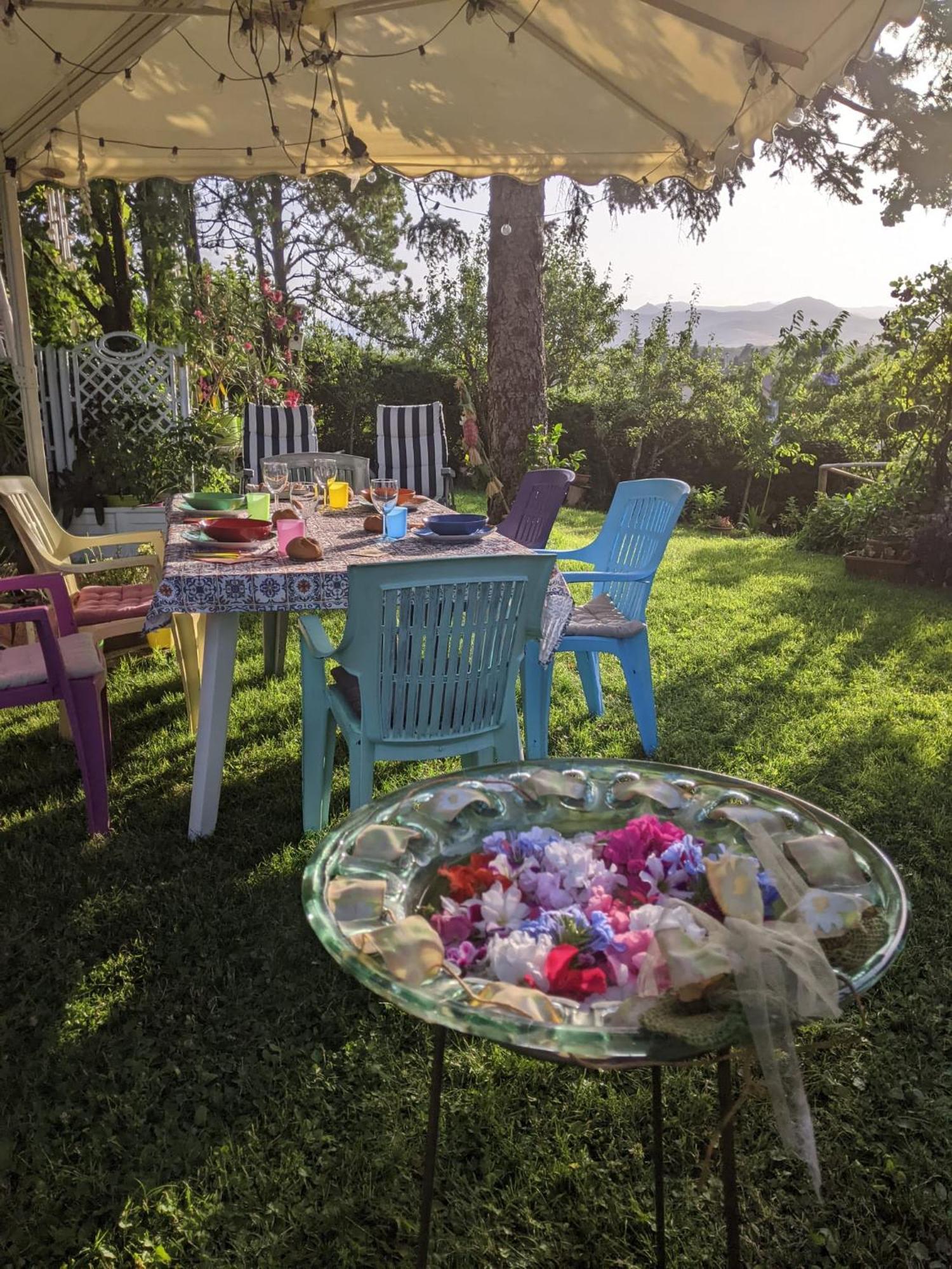 Nel Giardino Di Oz Bed & Breakfast Fornovo di Taro Eksteriør bilde